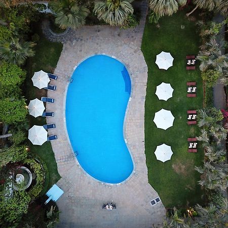 Hotel Clarks Varanasi Limited Exterior foto