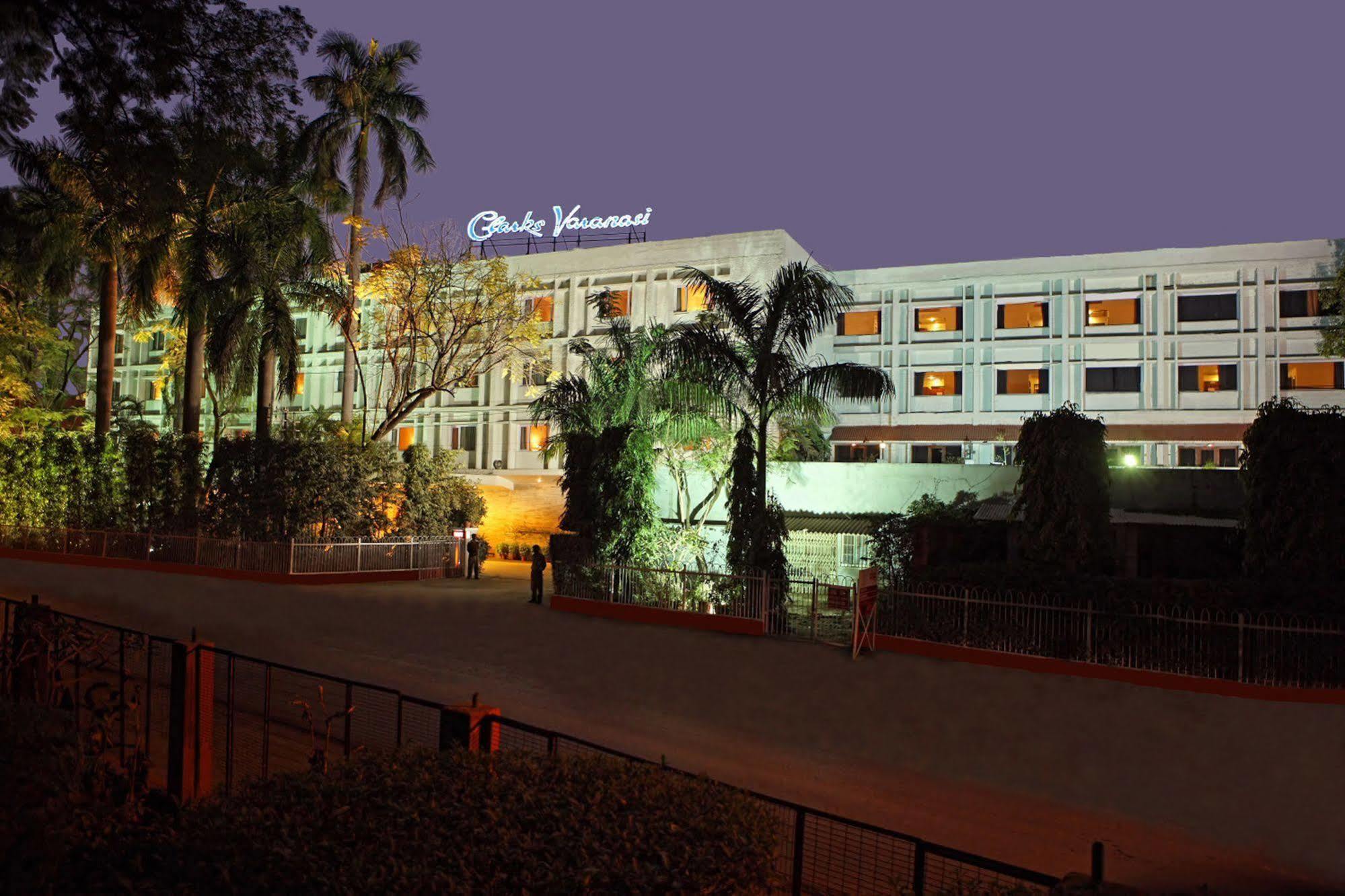 Hotel Clarks Varanasi Limited Exterior foto